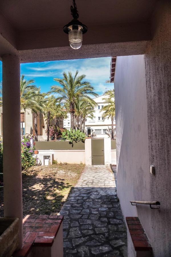Le Galli En Plein Coeur De Sanary-sur-Mer